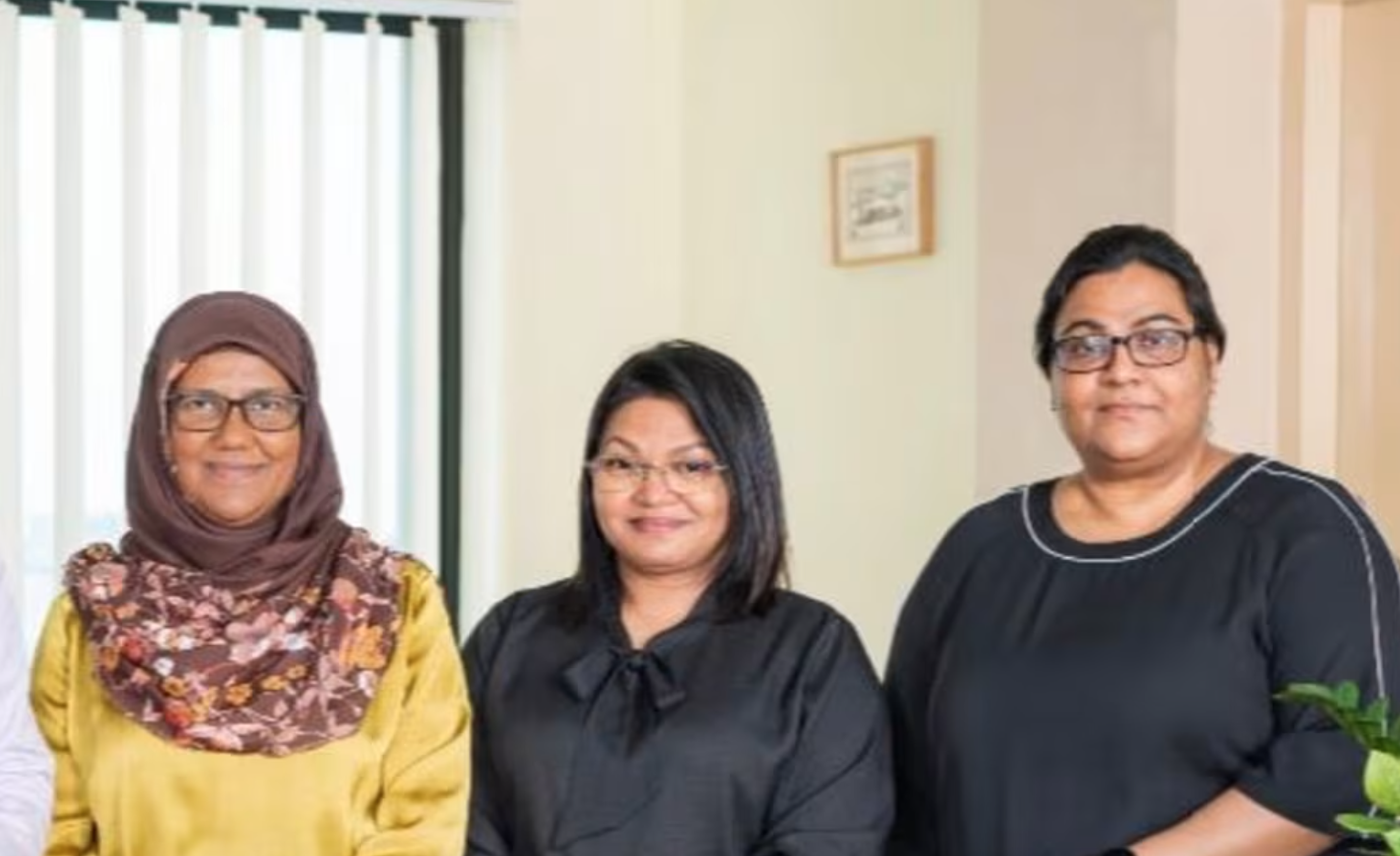 އެމްއެމްއޭގެ އެޑްވައިޒަރުން ކުއްލި ގޮތަކަށް ވަކިކުރުން: އިގްތިސާދަށް ކުރާނީ ކޮން އަސަރެއް؟