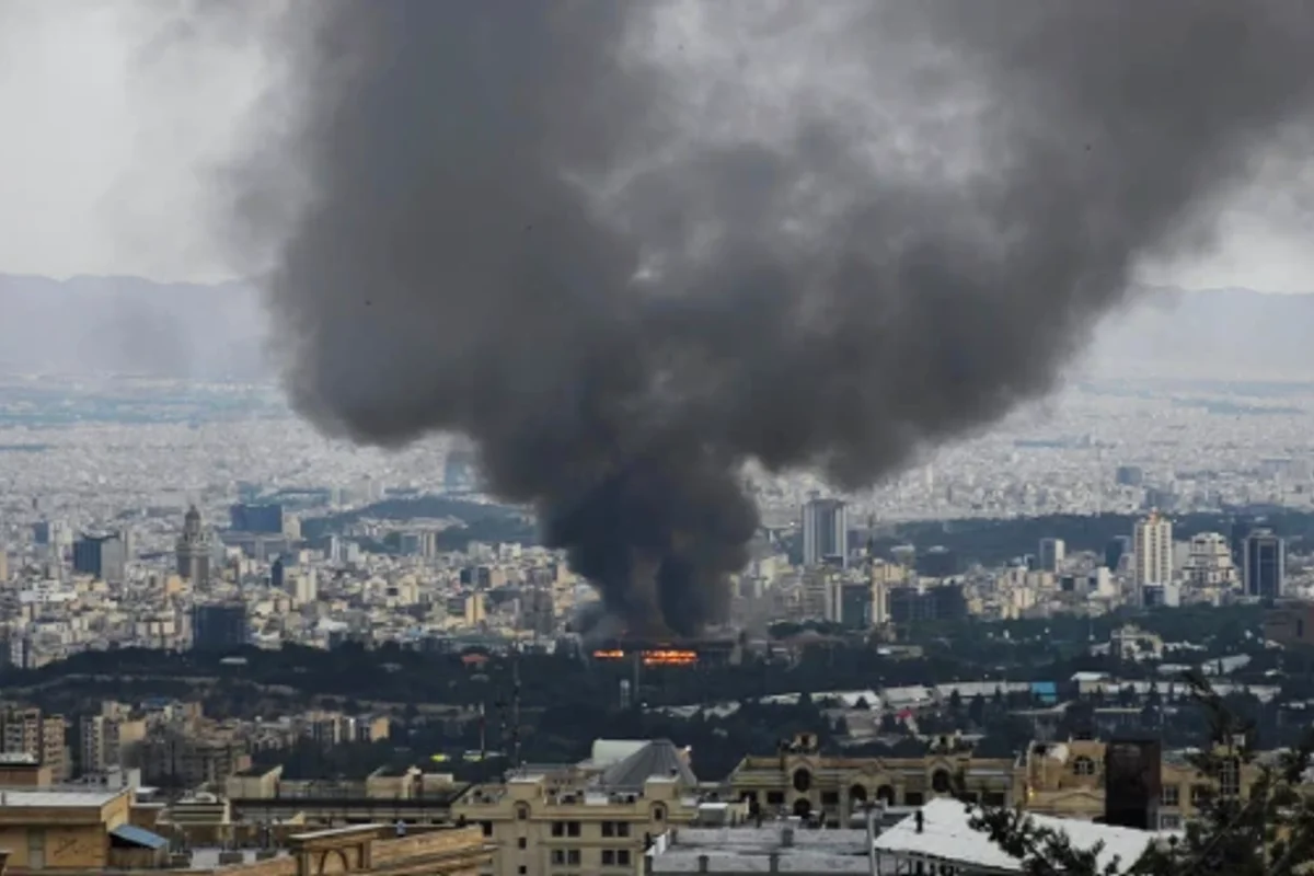 ތެހެރާނަށް ސަހްޔޫނީންނާއި އެމެރިކާއިން ވަރުގަދަ ހަމަލާތަކެއްދީފި