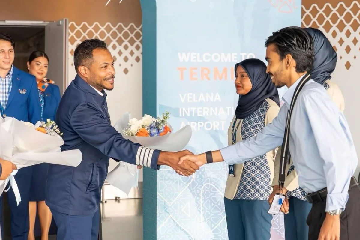 މެދުއިރުމަތީގެ ހަނގުރާމައިގައި ކެޕްޓަން ޖިނާންގެ އާއިލާއިން ކުރި ބިރުވެރި ތަޖުރިބާއާ އެކު އޭނާގެ ސުވާލުތަކެއް ދިވެހި ސަރުކާރަށް!