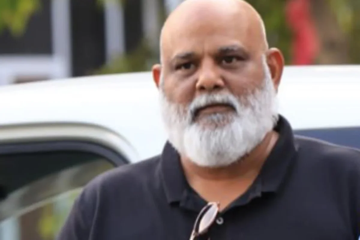 ސަރުކާރުން ކޮންމެ ދޮގެއް ހެދިޔަސް އަތް ޖަހާ މީހުން ހަމަ އަތް ޖަހަން ތިބެންވީތޯ: އަލީ އާދަމް