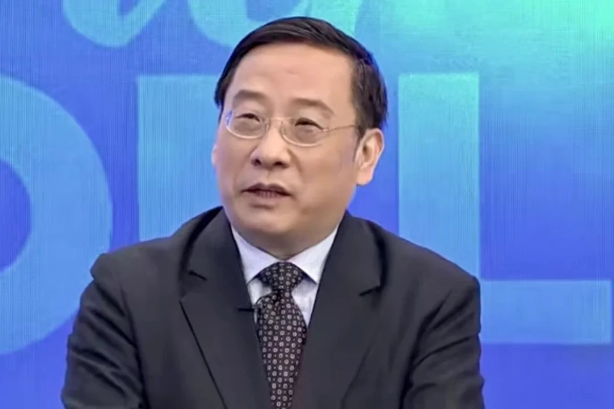 ޗައިނާއިން އިރާނަށް ހަތިޔާރު ވިއްކަނީ ސިއްރަކުން ނޫން. ހައިރާންވާކަމަށް ހެދެން އުޅޭނެ ކަމެއް ނެތް: ވިކްޓަރ ގާއޯ