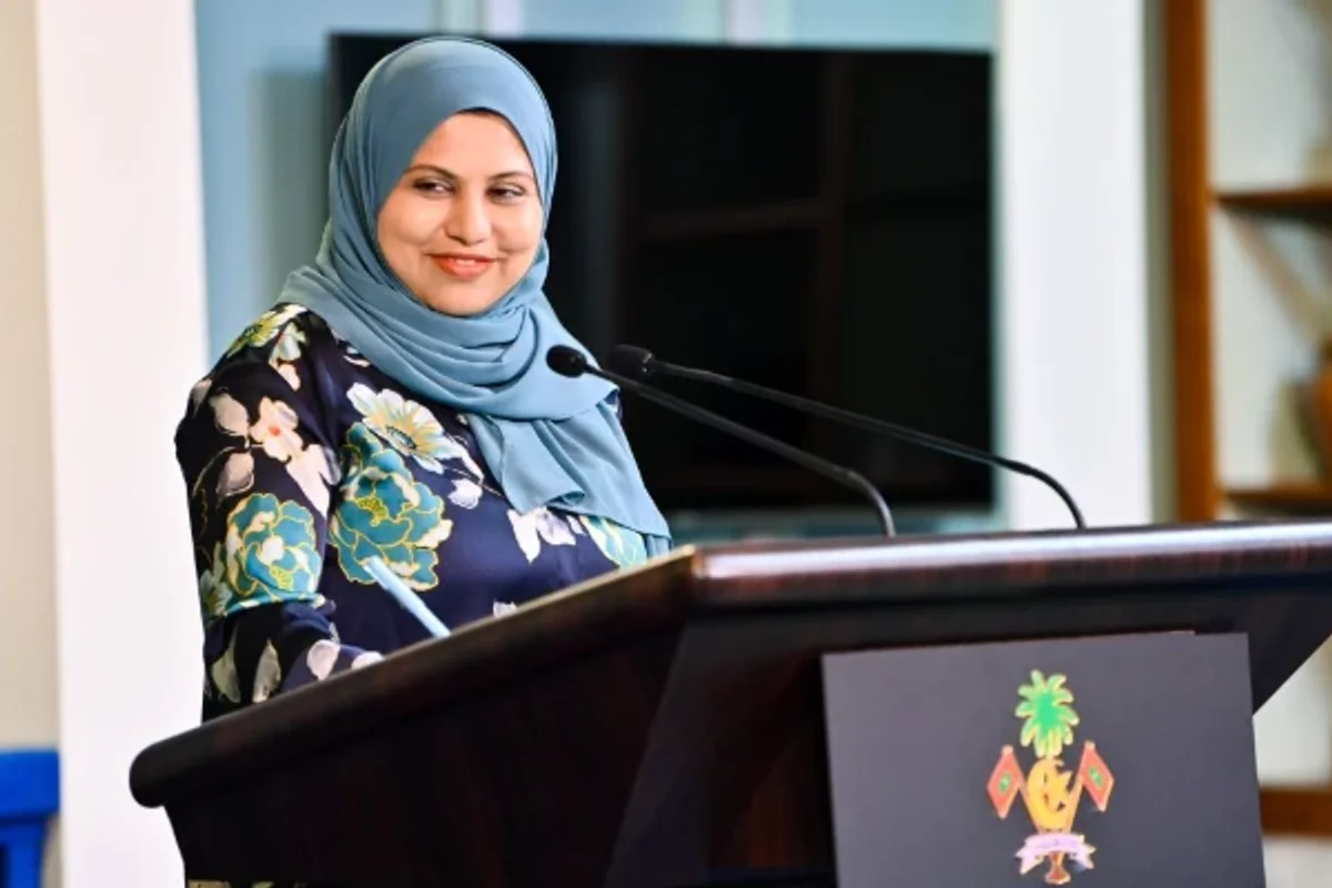 ހީނާ ވަލީދުގެ މައްޗަށް ކޮރަޕްޝަންގެ ބޮޑެތި ތުހުމަތުތަކެއް؛ 6 މިލިއަންގެ އިންވެސްޓްމަންޓަކާއެކު ފިހާރައެއް ހުޅުވަނީ!