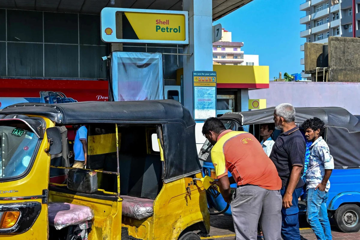 ލަންކާއިން ޚަރަދުކުޑަކުރުމުގެ ފިޔަވަޅު އަޅައިފި: ބުދަ ދުވަސް ސަރުކާރު ބަންދު