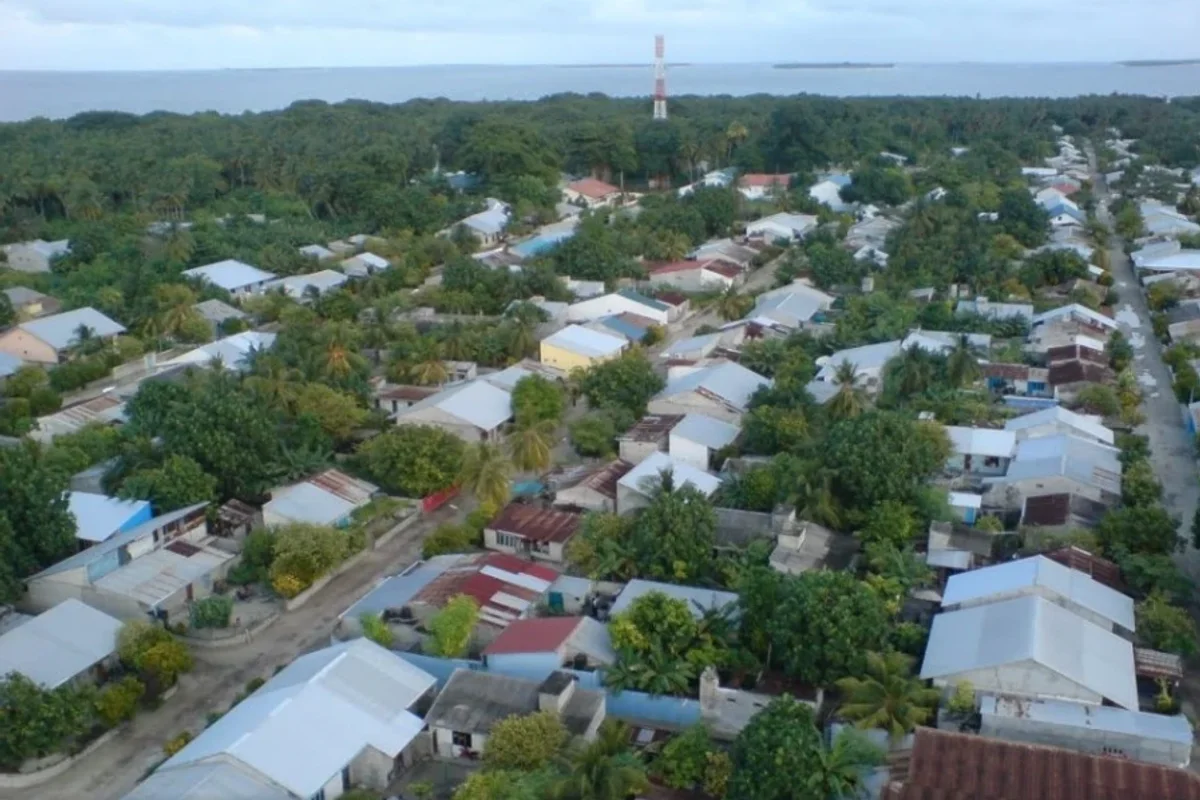 ނަޢީމާގެ މަރުގެ މައްސަލާގައި ދައުވާލިބޭ ފަވާޒްގެ ބަލިހާލަތަށް ރިއާޔަތްކޮށް، ގިނަ ޝަރުތުތަކަކާއެކު ބަންދަށް ލުއިދީފި