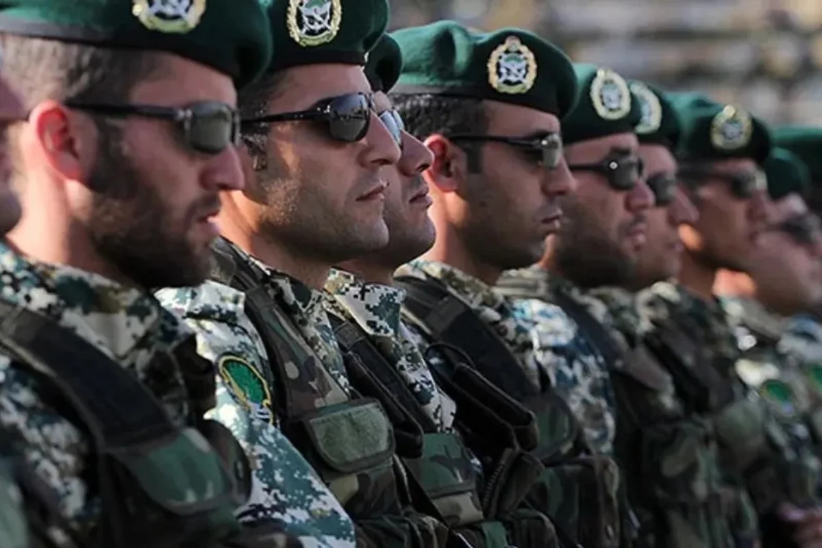 އެމެރިކާއިން ގްރައުންޑް ހަމަލާތައް ދޭނަމަ އެމެރިކާ ސިފައިން ރަހީނުކުރުމަށް އީރާނުން އަމުރުކޮށްފި