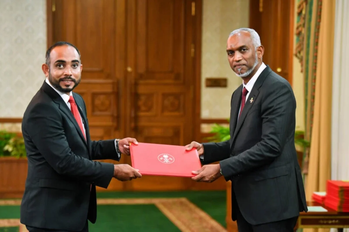 އަސްވާޑު ވެސް މިނިސްޓަރުކަމުން އިސްތިއްފާދީފި