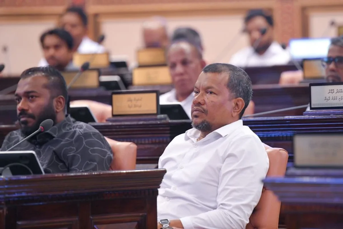 ބަޖެޓާ ހިލާފަށް ޕެންޝަން ފަންޑުން ފައިސާ ޗާޕުކުރަން އުޅޭތީ ގަރާރެއް ހުށަހަޅައިފި