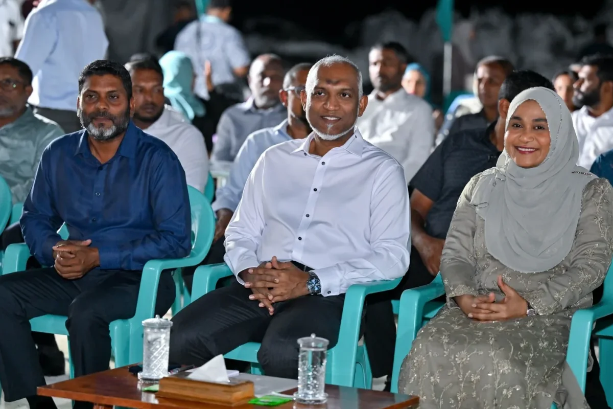 ރައީސް މުއިއްޒަށް ޑރ. ޖަމީލްގެ ވަރުގަދަ ރައްދެއް: "ދީނީ ކަންފުޅެއް ނެތީ މަނިކުފާނުގެ"