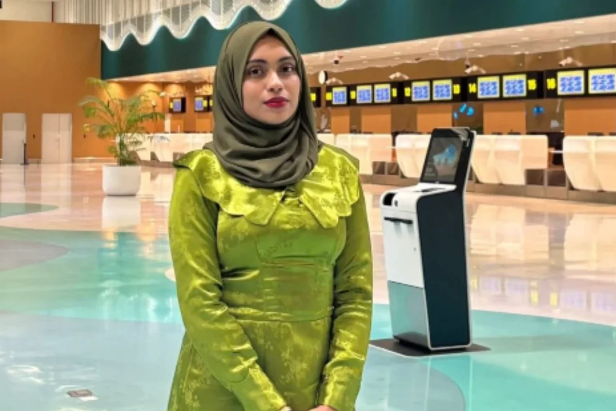 ރައީސް މުއިއްޒުއާ އެއް ދުވަސްވަރެއްގައި "ވަރަށް" ގާތް ގުޅުމެއް އޮތްކަމަށްވާ އީޝާ ފުލުހަށް ހާޒިރުކުރަނީ!