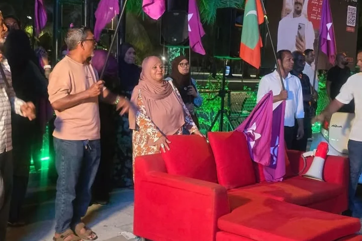 ހައްޔަރުކުރި "ލޯފާ" ނީލަން ކިޔަން ޕީއެންއެފްއިން އިއުލާންކޮށްފި. ލިބޭ ފައިސާ އަދަދު ނޫހަށް ހަދިޔާ ކުރަނީ!