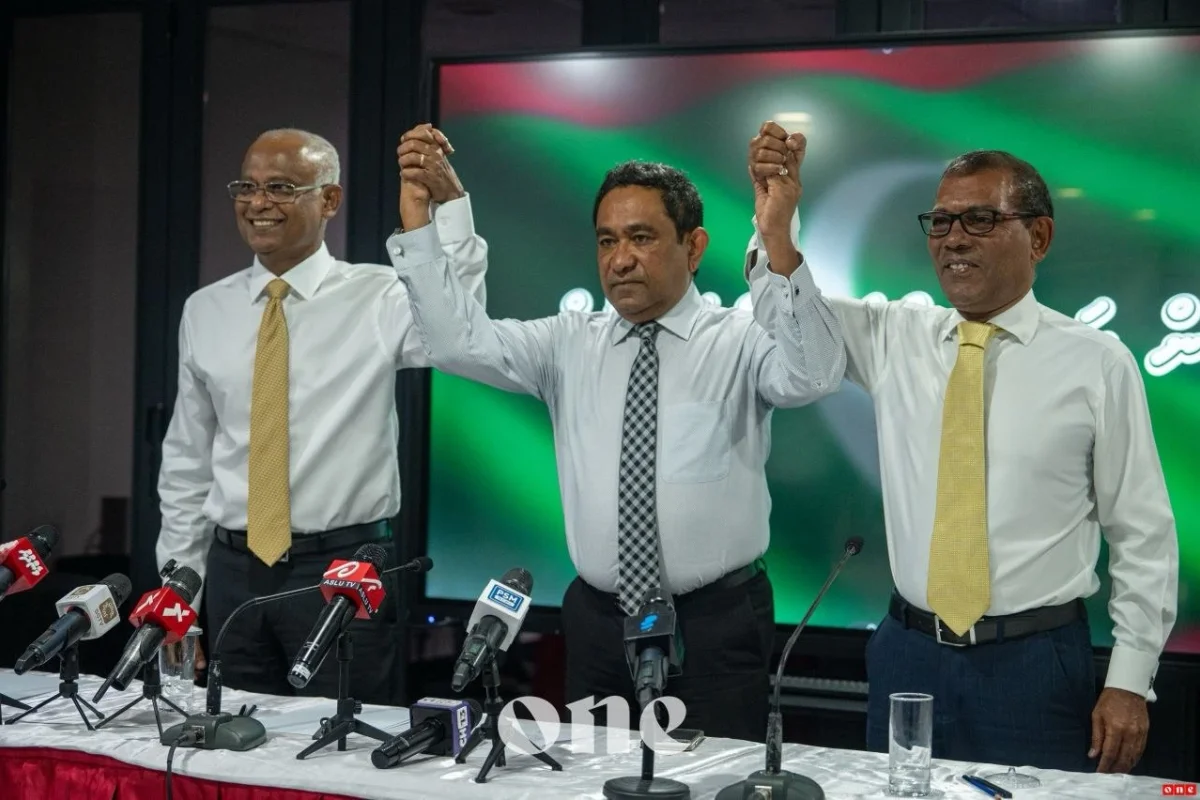 3 ރައީސުން ނުކުމެ މުޅި ޕީއެންސީ ގުޑުވާލައިފި، އެކްޓިވިސްޓުން ތިބީ ނުނިދާ ޑިފެންސަށް ކުޅެން!
