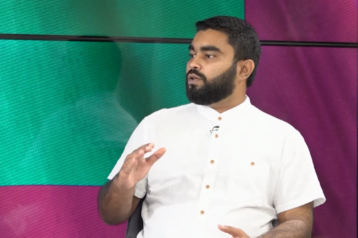 ޝަރީއަތް ނުވެސް ފަށަނީސް ހުކުމް އޮތީ މާކުރިން ލިޔެފައި: ޝަހުޒާން