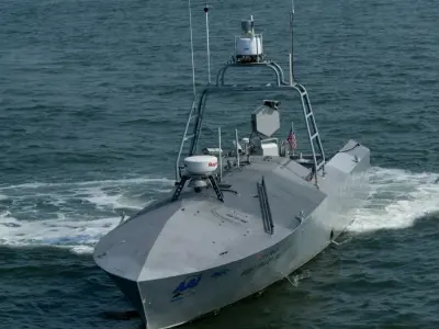 ކިއުބާ ކައިރީގައި އެމެރިކާގެ އަސްކަރީ ޑްރޯންތަކެއް ހަރަކާތްތެރިވާން ފަށައިފި