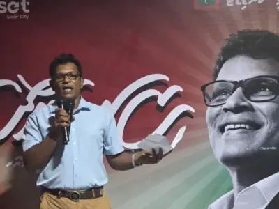 ގައުމީ ކެންޑިޑޭޓުގެ ވައުދެއް: ސިޓީ ކައުންސިލްގެ މުވައްޒަފުންނަށް މުނިސިޕަލް އެލަވަންސެއް 