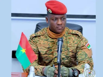 އީރާނުގެ ދިފާއުގައި ނުކުންނަން ތައްޔާރު: ކެޕްޓަން ތަރައުރޭ ހުޅަނގަށް ވަރުގަދަ އިންޒާރެއް ދެއްވައިފި