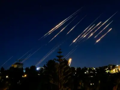 
އިޒްރޭލުން ފޮނުވި ގިނަ އަދަދެއްގެ ޑްރޯންތަކެއް އީރާނުގެ ވައިގެ ދިފާއީ ނިޒާމުން ވައްޓާލައިފި