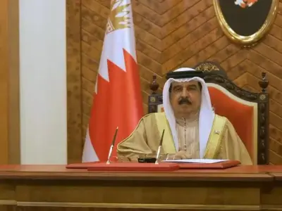 ބަހްރައިން ގެ ރަސްގެފާނު ގައުމު ދޫކޮށް ގޮސްފިކަމަށް މަސްދަރުތަކުން ބުނަން ފަށައިފި