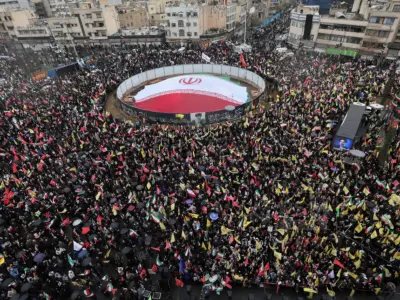 ޢުދުވާނަށް ބެލުމެއްނެތި އީރާންގެ ރައްޔިތުން ފަލަސްޠީނުގެ ޙައްޤުގައި އަޑުއުފުލައިފި