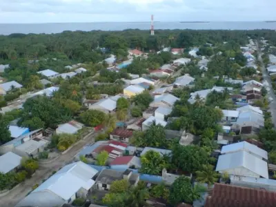 ނަޢީމާގެ މަރުގެ މައްސަލާގައި ދައުވާލިބޭ ފަވާޒްގެ ބަލިހާލަތަށް ރިއާޔަތްކޮށް، ގިނަ ޝަރުތުތަކަކާއެކު ބަންދަށް ލުއިދީފި