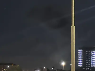 އީރާނުން ބަޣުދާދުގައި ހުންނަ އެމެރިކާ އެމްބަސީއަށް ވަރުގަދަ ހަމަލާތަކެއް ދީފި