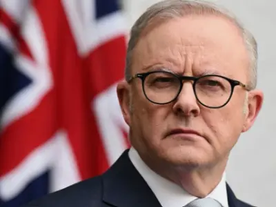 އީދު ނަމާދުގެ ތެރެއިން އޮސްޓްރޭލިއާގެ ބޮޑުވަޒީރަށް އާންމުންގެ ނުރުހުމާއި ފާޑުކިއުން 