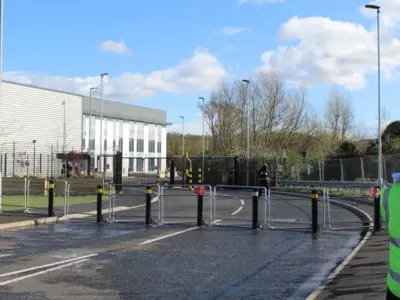 
ޗެކް ރިޕަބްލިކްގައި ހުރި އިސްރާއީލުގެ ހަތިޔާރު އުފައްދާ ކުންފުންޏެއްގެ ފެސިލިޓީއެއްގައި ރޯކޮށްލައިފި