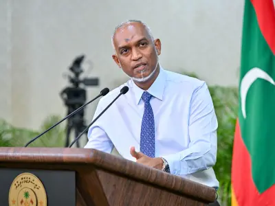 އެޑްހޮކުކޮށް ކަންކުރާ ސަރުކާރެއްގެ ލަގަބު އޮތް މި ސަރުކާރުން އަނެއްކާވެސް ގާނޫނު އަސާސީއަށް ގިނަ ބަދަލުތަކެއް ގެންނަނީ!