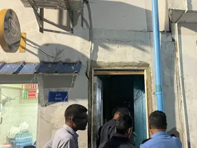 މާލޭގެ ގެއެއްގެ ކުރިމައްޗަށް އެއްލާލާފައި އޮތް ބިދޭސީއަކު ހަބަރު ހުސްވެފައި އޮއްވާ ހޮސްޕިޓަލަށް ގެންގޮސްފި