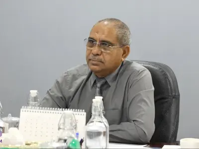 3 އިންތިހާބާ ގުޅޭ ގޮތުން ހުށަހެޅި ޝަކުވާތަކަށް ލިބުނު ޖަވާބާ މެދު ހިތްހަމަ ނުޖެހޭނަމަ ކޯޓަށް ދެވޭނެ: އީސީ