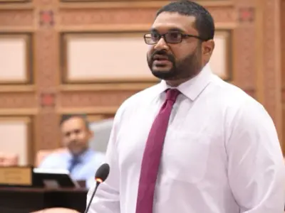 ކެބިނެޓު އާކުރިއިރު ޑިފެންސް މިނިސްޓަރަކު ނެތް