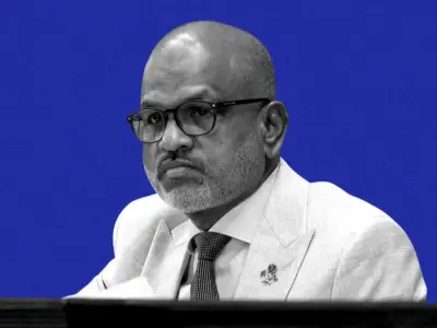 ނާޒިމްގެ ރަބަރު ހަމަ ރަނގަޅަށް ވެސް ދޫވެއްޖެ!