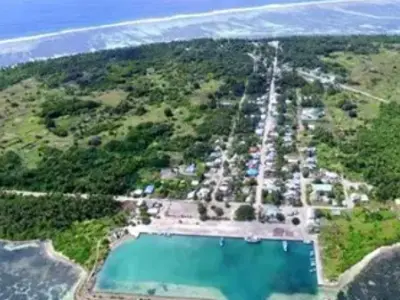 ގދ. ވާދޫ ކައިރީގައި ރާޅާ އަޅަން އުޅުނު ފަތުރުވެރިއަކު ގެނބިގެން މަރުވެއްޖެ
