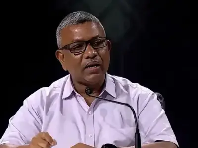 އެހެން މުއައްސަސާތަކުން ޑޮލަރުގެ މައްސަލައަށް އާ އުކުޅު ހޯދަން ޖެހެނީ ކީއްވެ: އަހުމަދު